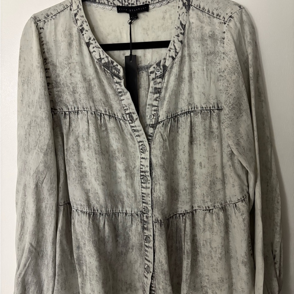 Jane and Delancey Washed Light Gray Button-Front Tunic